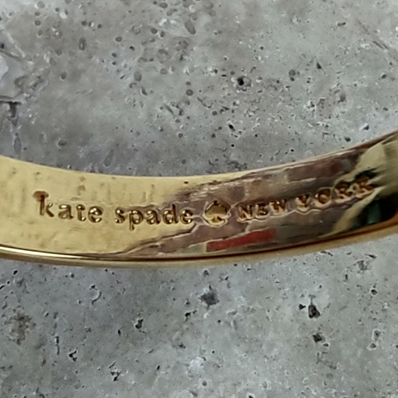 Kate Spade "On The Dot" Hinged Bangle Bracelet - Picture 9 of 9